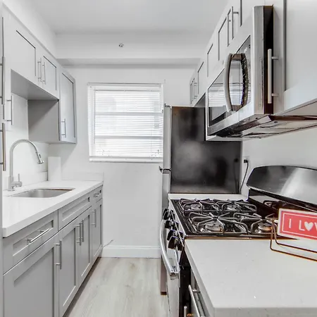 Private Ocean Dr Apt W/2 Queen Beds, Steps 2 Beach Miami Beach Exterior photo
